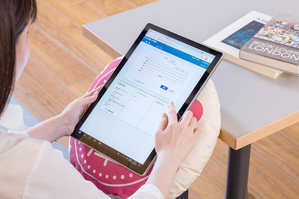 タブレット端末でEgg-Webを使用©キハラ株式会社
